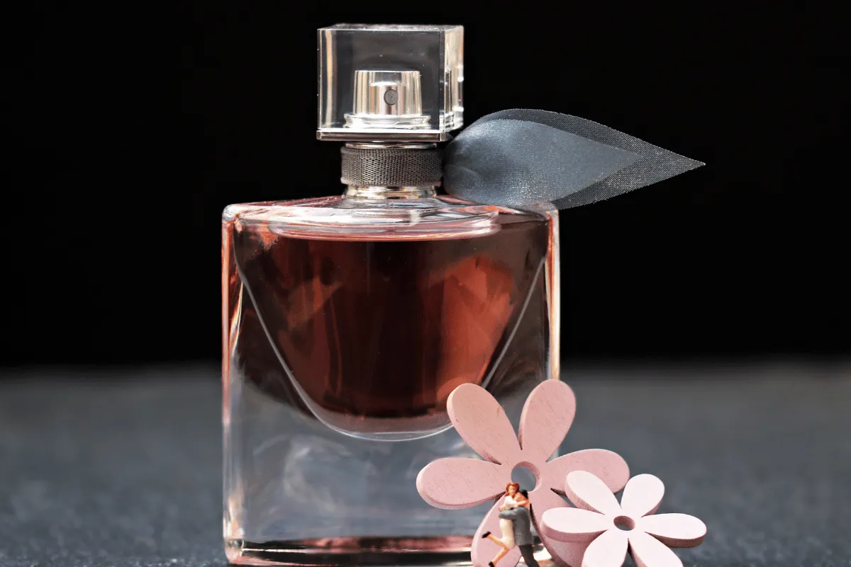 kado Parfum.